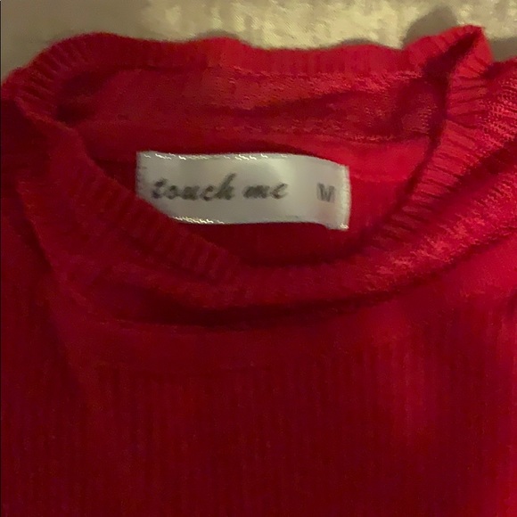 Red sweater - Picture 2 of 4